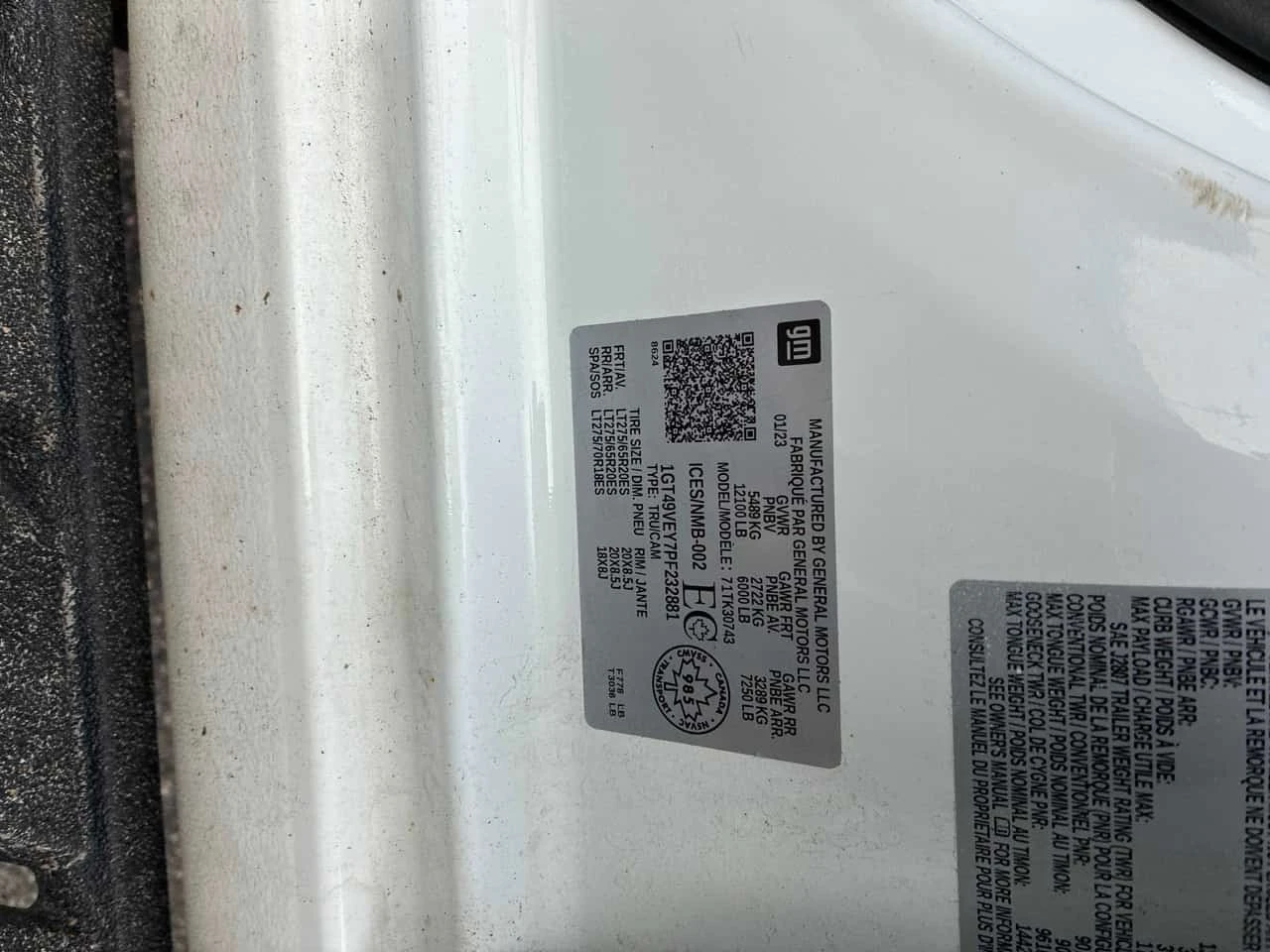 Gmc Sierra / AT4 / �������� / ��������� / ���� �� ������ | Mobile.bg � ����������� 14