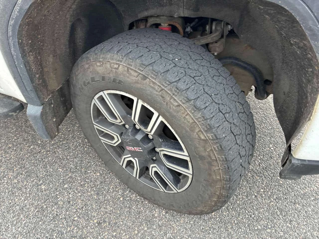Gmc Sierra / AT4 / �������� / ��������� / ���� �� ������ | Mobile.bg � ����������� 7
