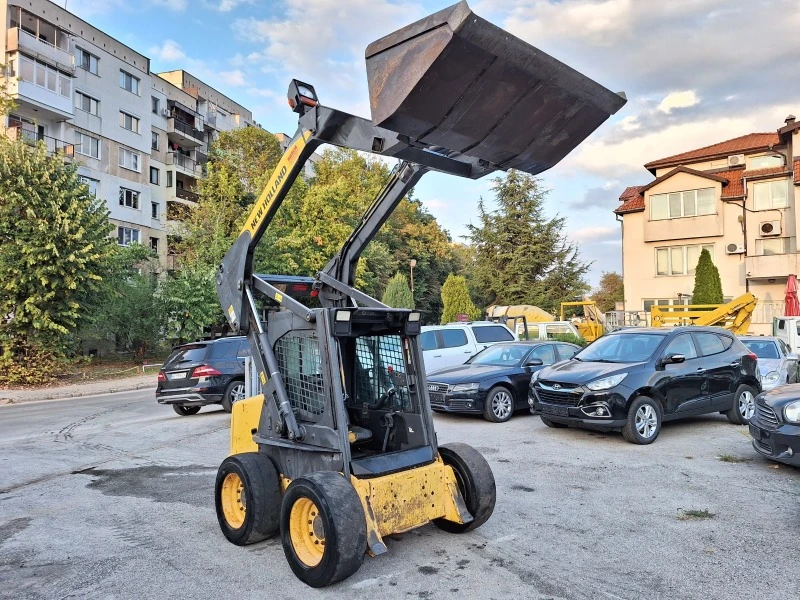 Мини челни товарачи Bobcat New Holland/L160 Street loader 2.5тонен, снимка 10 - Индустриална техника - 42205115