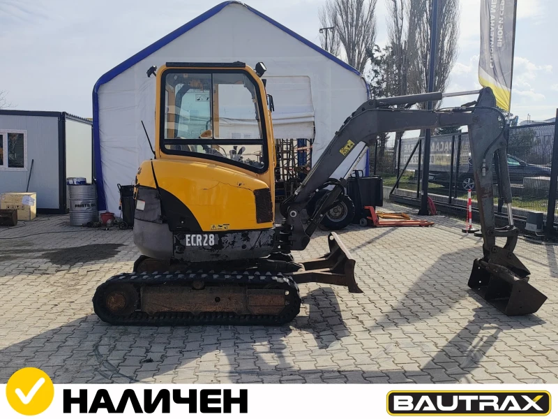 Багер Volvo ECR28, снимка 8 - Индустриална техника - 49462756