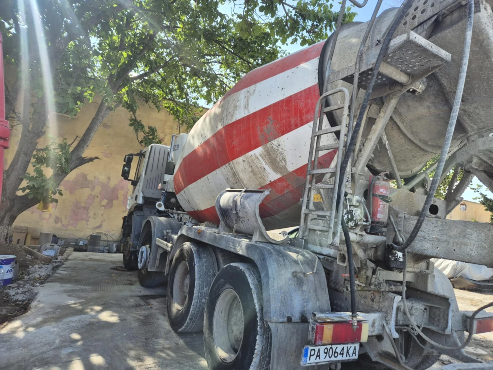 Бетон миксер Iveco ТРАКЕР  - изображение 2