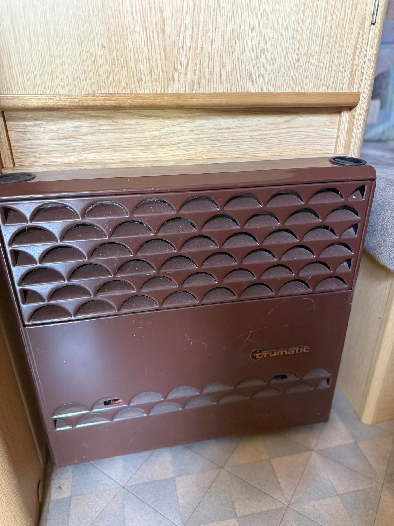 Каравана Knaus Knaus Sudwind, снимка 12 - Каравани и кемпери - 55439638