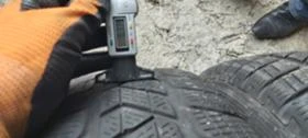 Гуми Зимни 215/70R16, снимка 4