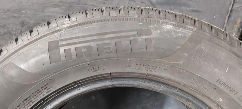 Гуми Зимни 215/70R16, снимка 5 - Гуми и джанти - 35123469