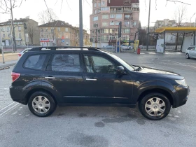 Subaru Forester 2.0 Автоматик от България, снимка 3