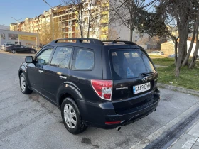 Subaru Forester 2.0 Автоматик от България, снимка 5