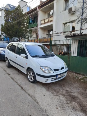 Renault Scenic, снимка 1