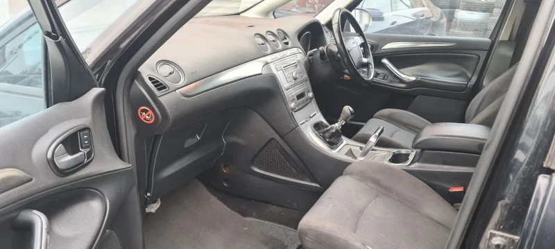 Ford S-Max 2.0 TDCI 7 места, снимка 15 - Автомобили и джипове - 49048543