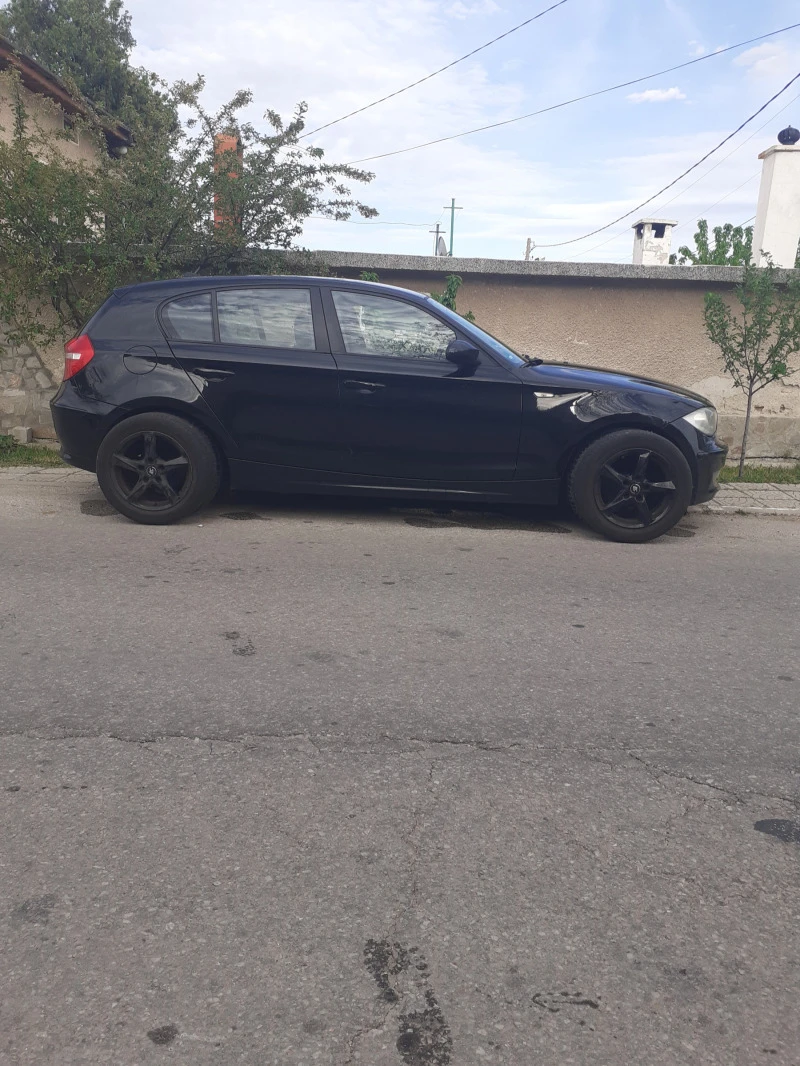 BMW 116 1.6i Facelif, снимка 6 - Автомобили и джипове - 47224423