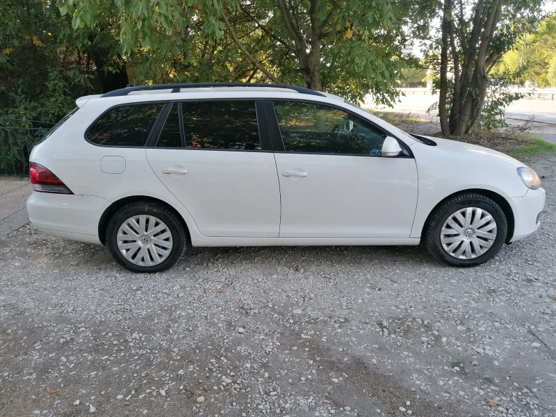 VW Golf 1.6 Швейцария , снимка 8 - Автомобили и джипове - 47387249