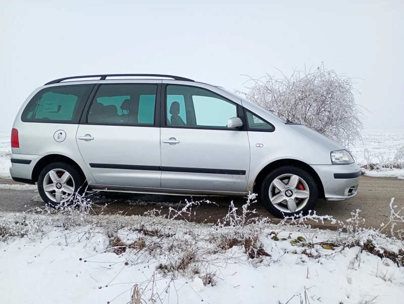 Seat Alhambra, снимка 12 - Автомобили и джипове - 48730408