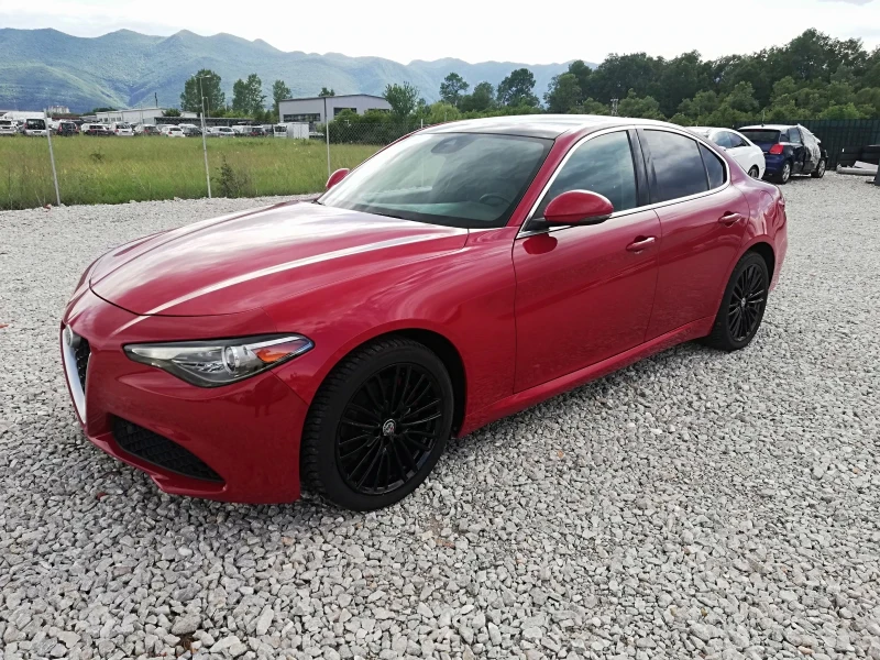 Alfa Romeo Giulia 2.0T avt navi Q4