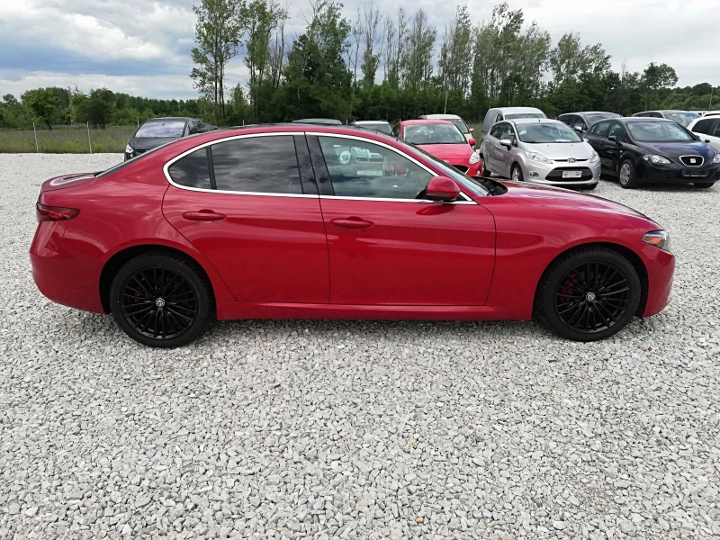 Alfa Romeo Giulia 2.0T avt navi Q4, снимка 7 - Автомобили и джипове - 50285151