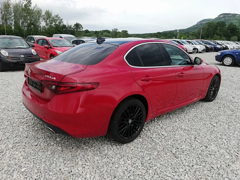 Alfa Romeo Giulia 2.0T avt navi Q4, снимка 6 - Автомобили и джипове - 50285151