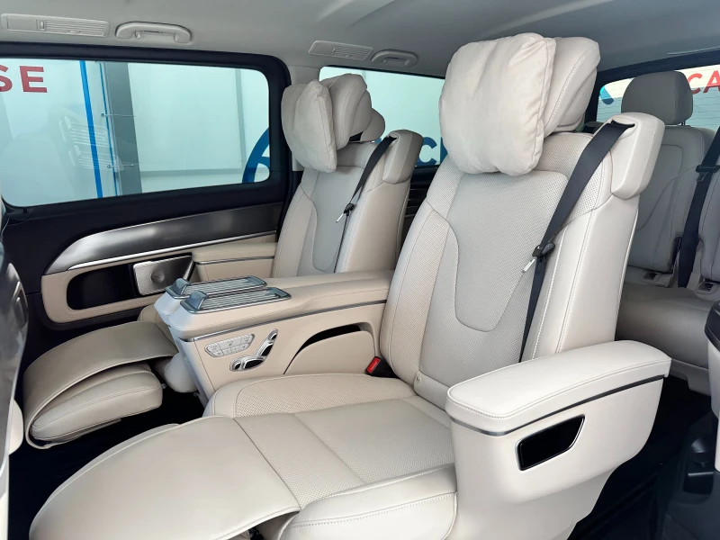 Mercedes-Benz V 300  V 300 d 4MATIC* LONG* BUISSENS CLASS* AMBIENT, снимка 13 - Автомобили и джипове - 51906112