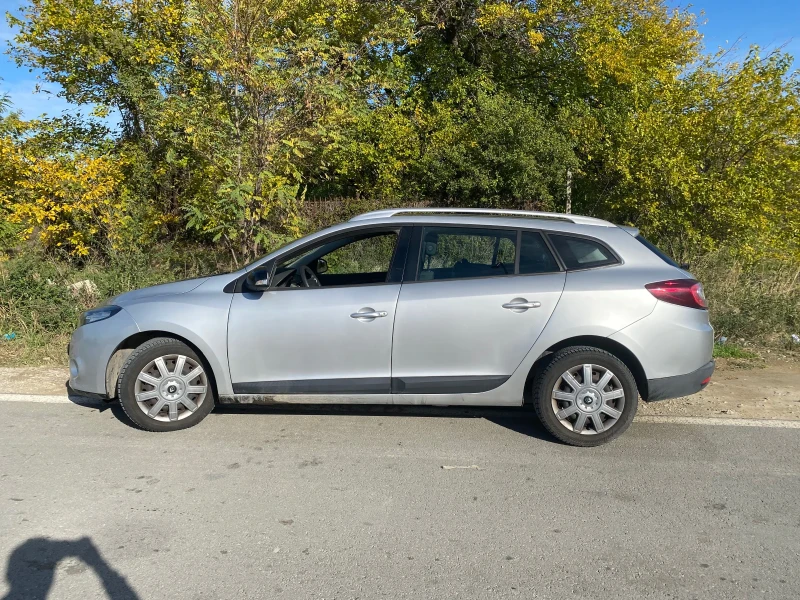 Renault Megane, снимка 2 - Автомобили и джипове - 52459801