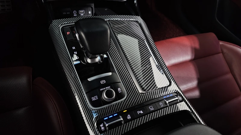 Kia Stinger 3.3T AWD GT , снимка 8 - Автомобили и джипове - 52688740