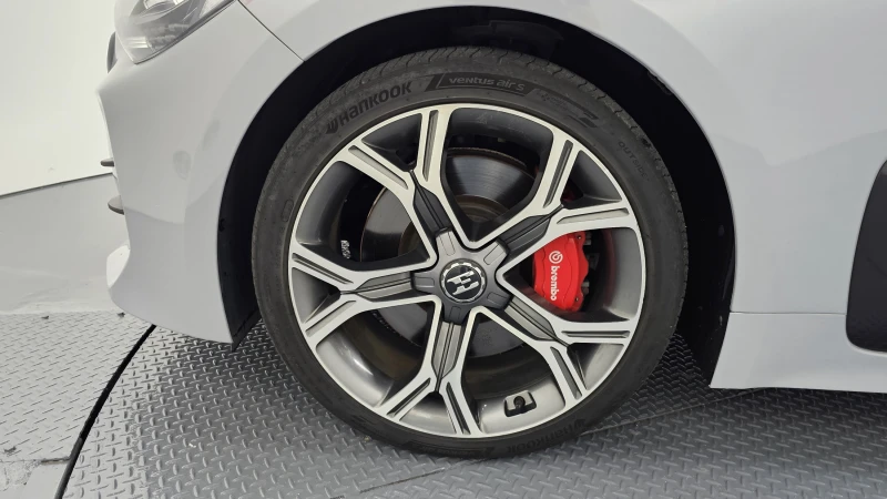 Kia Stinger 3.3T AWD GT , снимка 5 - Автомобили и джипове - 52688740