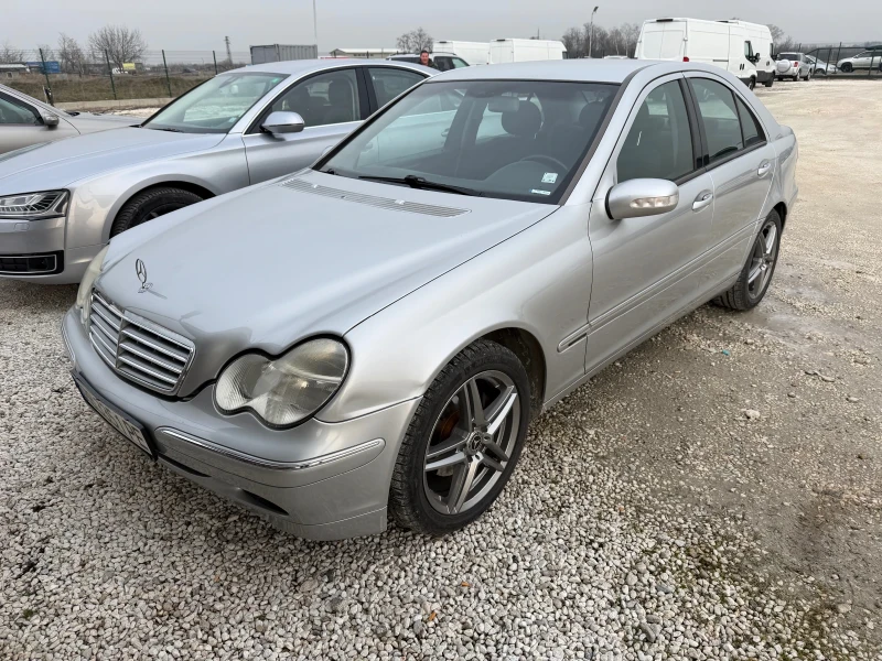 Mercedes-Benz C 200, снимка 2 - Автомобили и джипове - 53177597