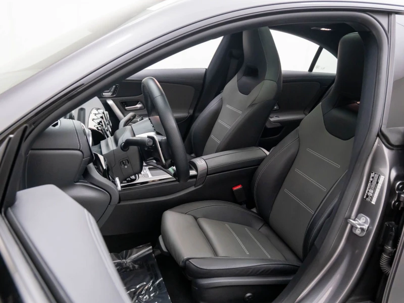 Mercedes-Benz CLA 35 AMG ГАРАНЦИЯ, снимка 13 - Автомобили и джипове - 53303549