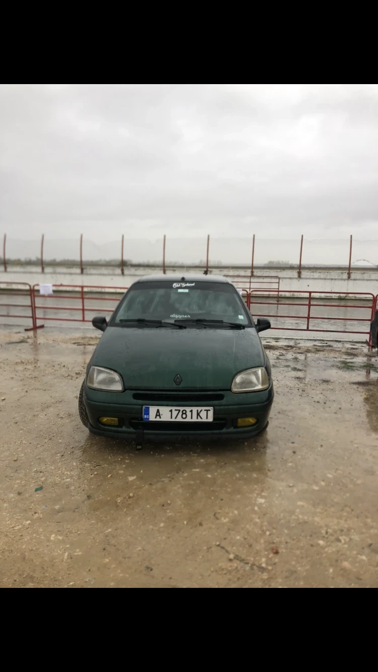 Renault Clio 1.2i d7f - изображение 3