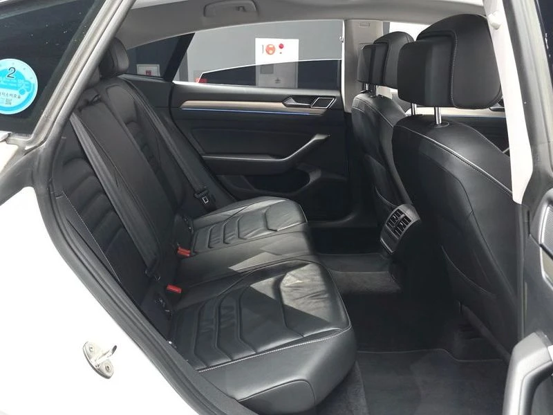 VW Arteon 2.0 TDI | DIGITAL| PANO| DIST| ОБДУХВАНЕ, снимка 11 - Автомобили и джипове - 55747031