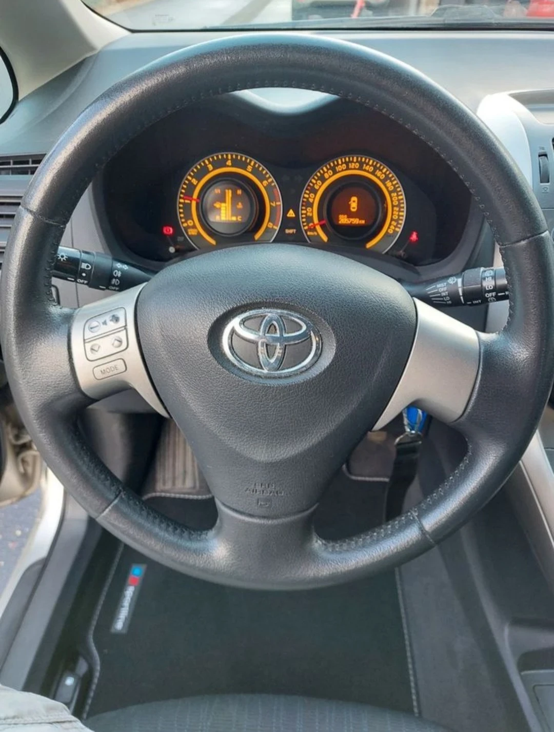 Toyota Auris 1 4-vvti - изображение 9