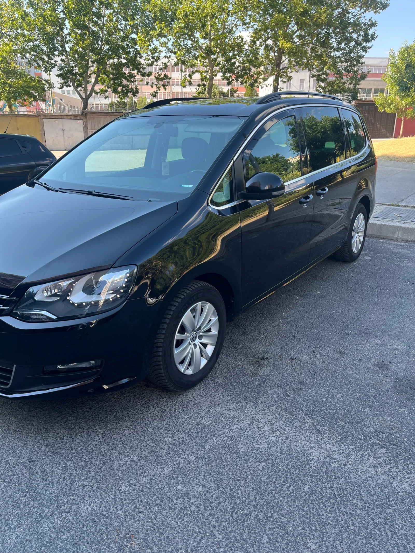 VW Sharan  - изображение 2