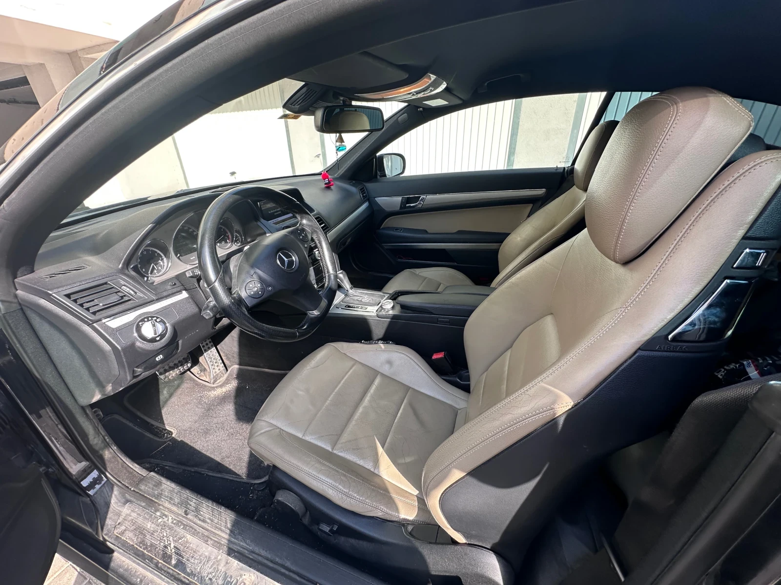Mercedes-Benz E 350  - изображение 7