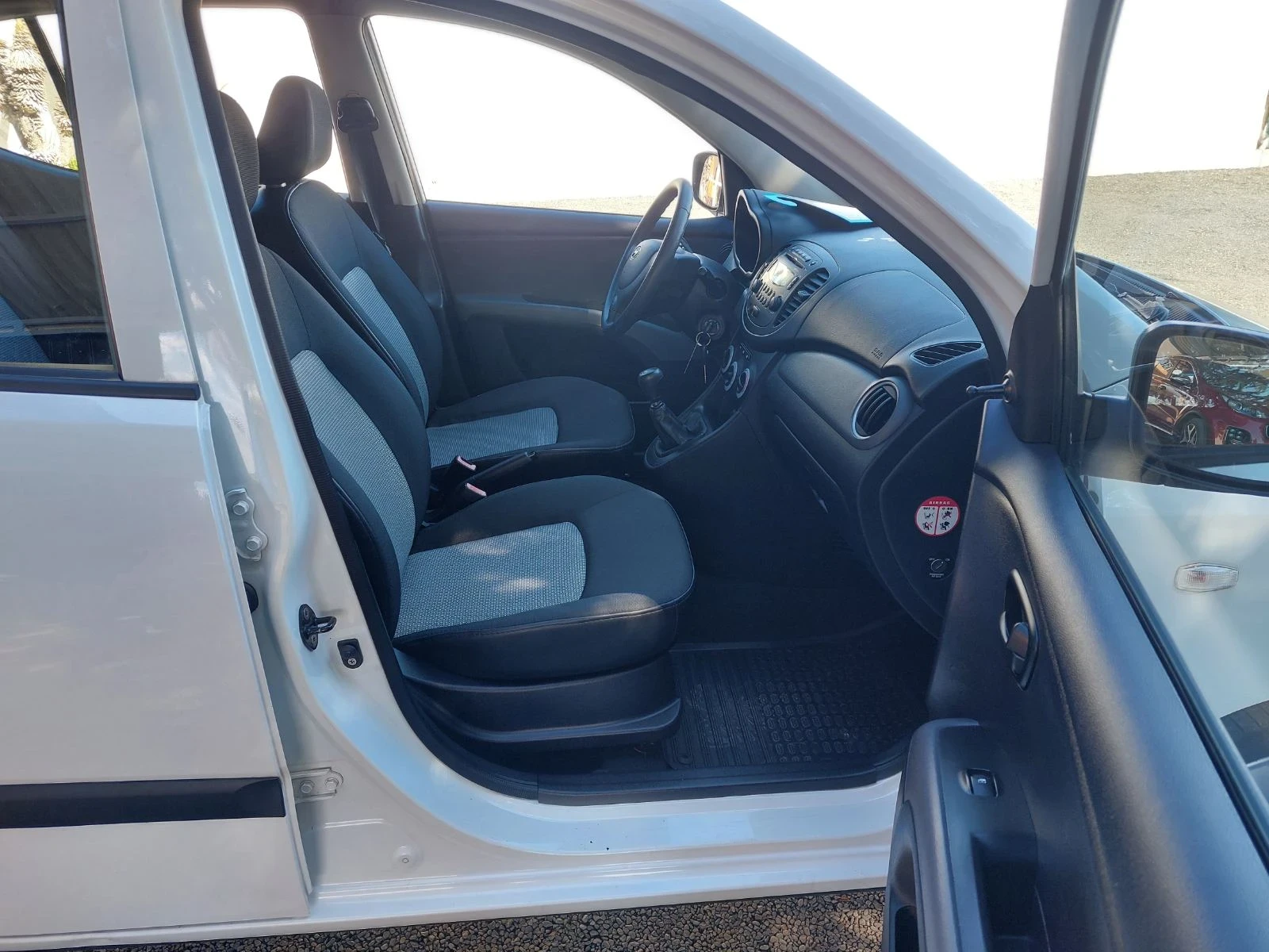 Hyundai I10 1.1, 4 . | Mobile.bg   15