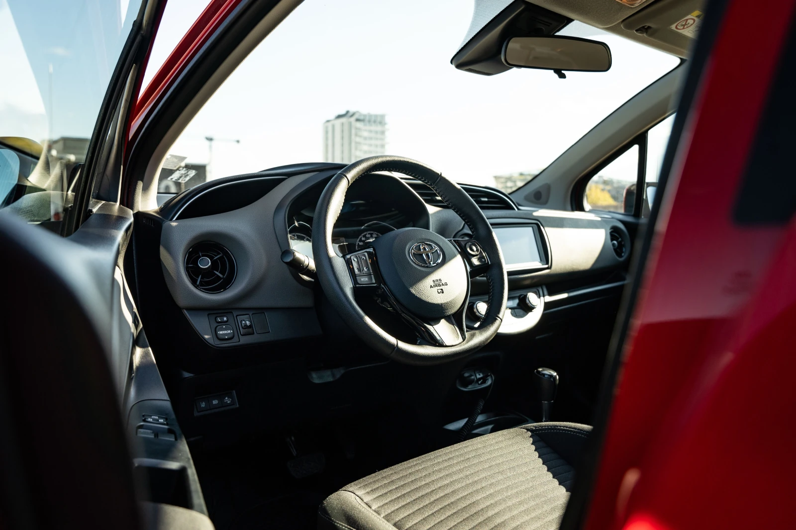 Toyota Yaris 1.5 LUNA CVT - изображение 10