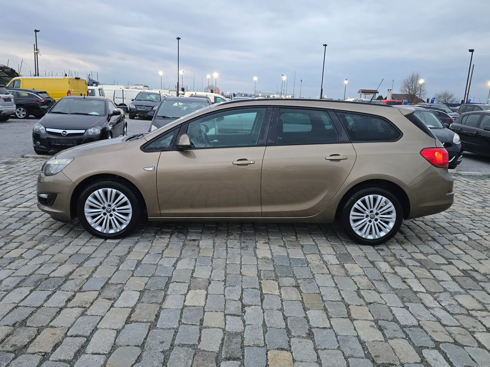 Opel Astra 1.4i 140 EURO 5 | Mobile.bg   4