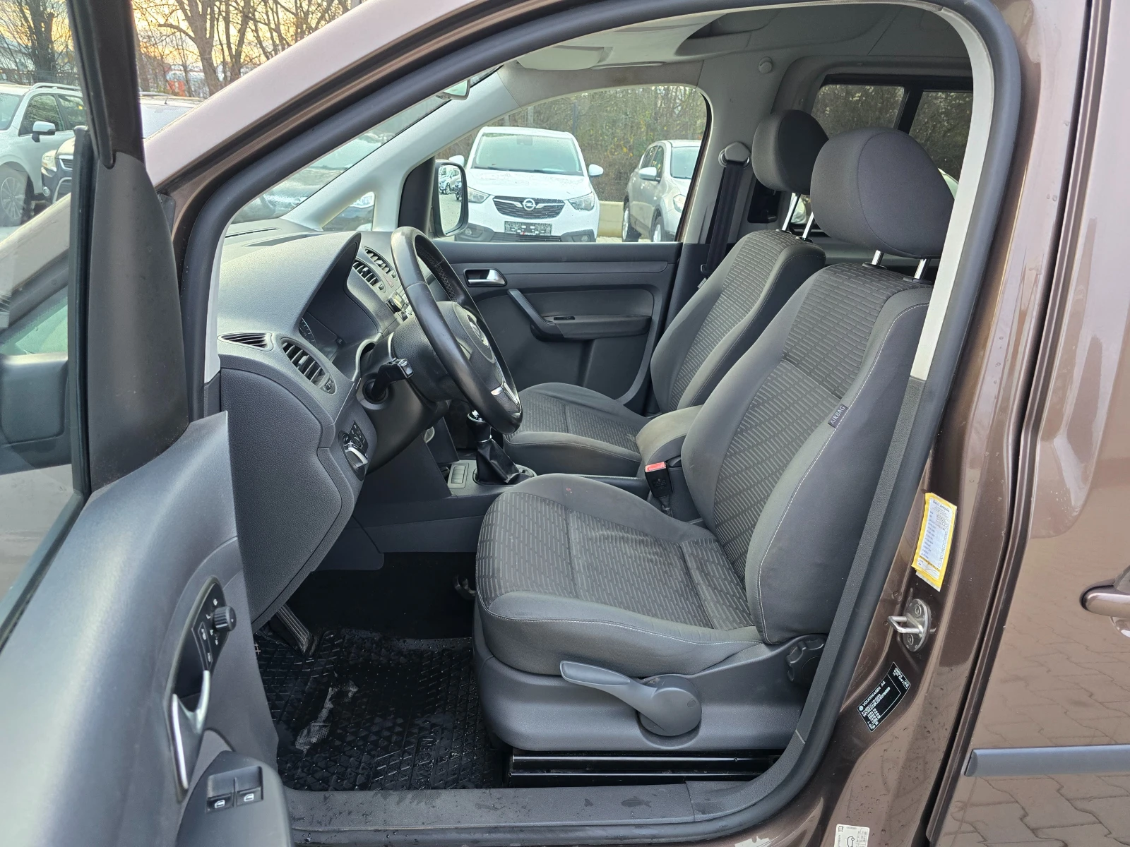 VW Caddy 1.6TDI, 102.., Comfortline! | Mobile.bg   11