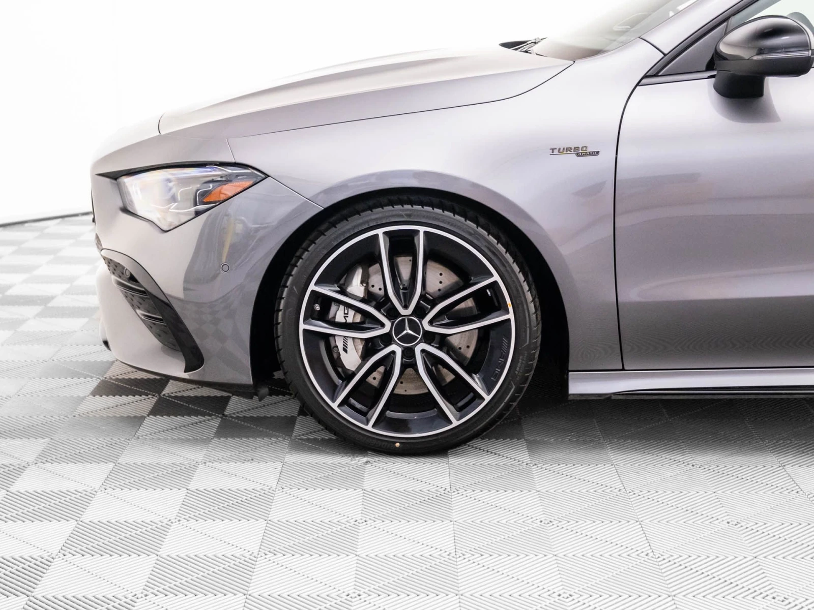 Mercedes-Benz CLA 35 AMG ГАРАНЦИЯ - изображение 3