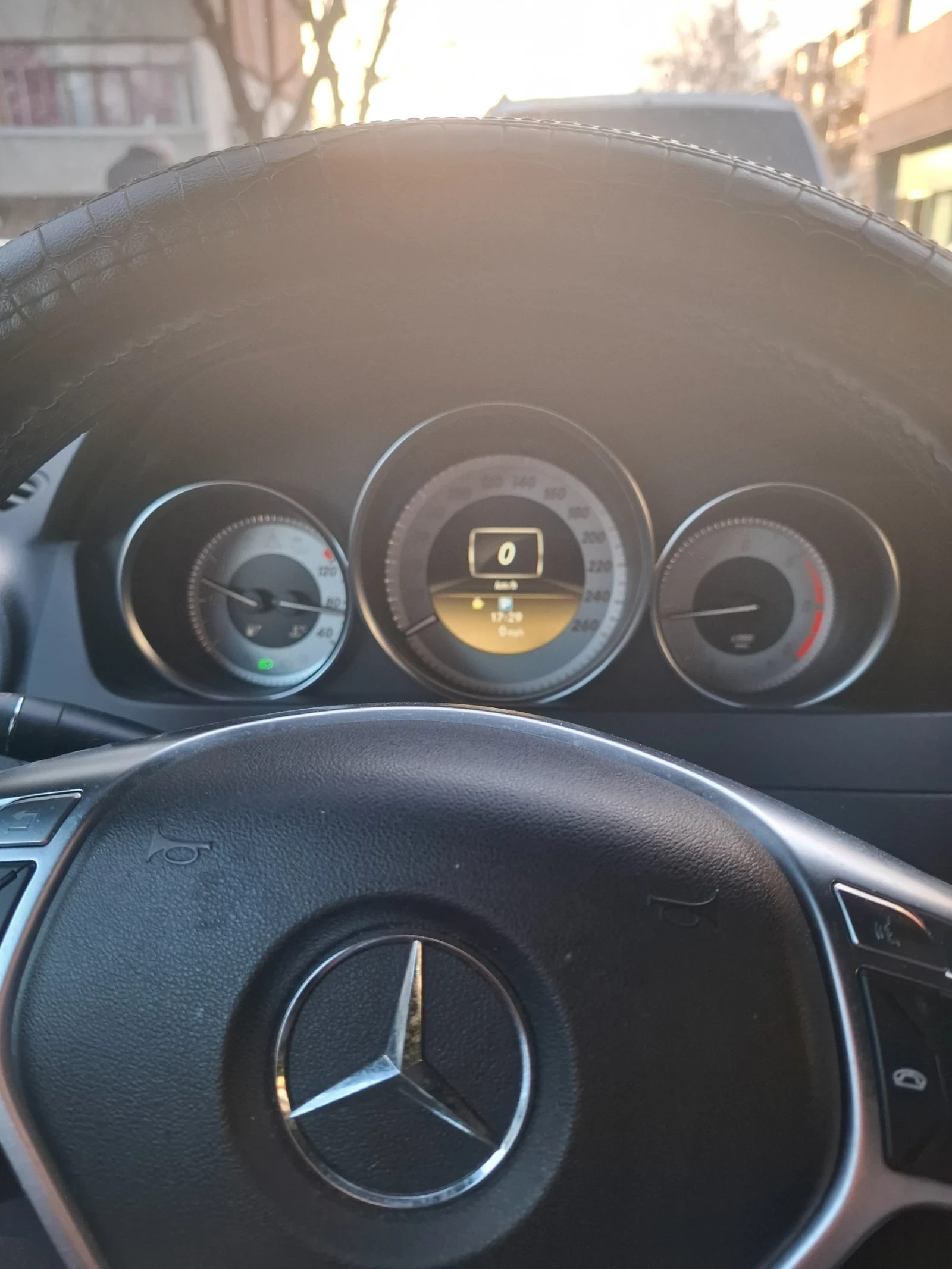 Mercedes-Benz 180 C180CDI AMG, снимка 9 - Автомобили и джипове - 53773624