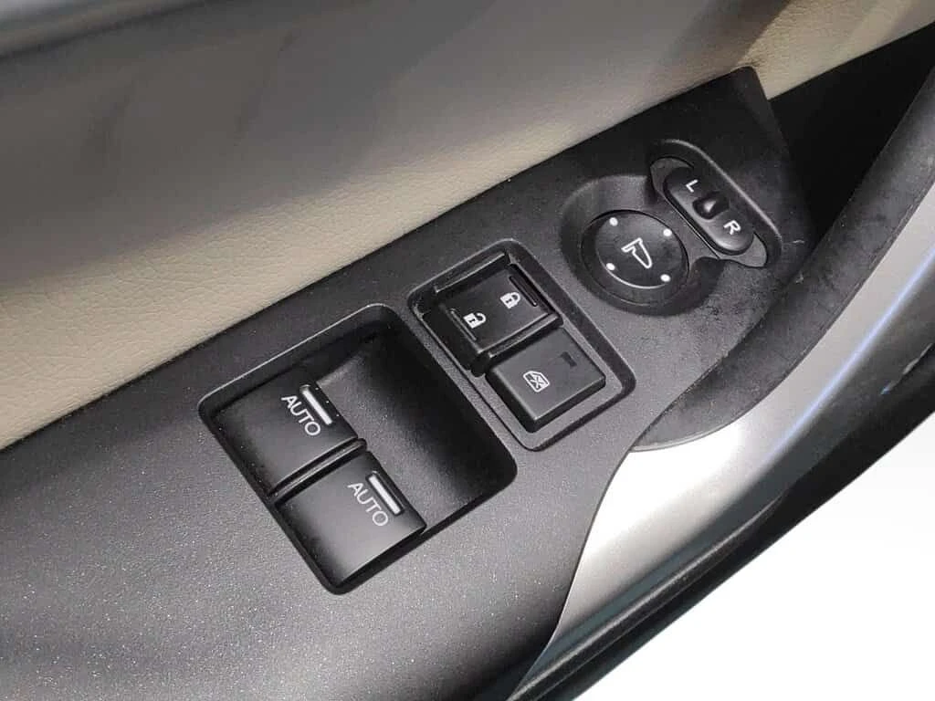 Honda Accord * 2dr V6 Auto EX L w Navi * CARFAX * ЦЕНА ДО БГ, снимка 16 - Автомобили и джипове - 53847952