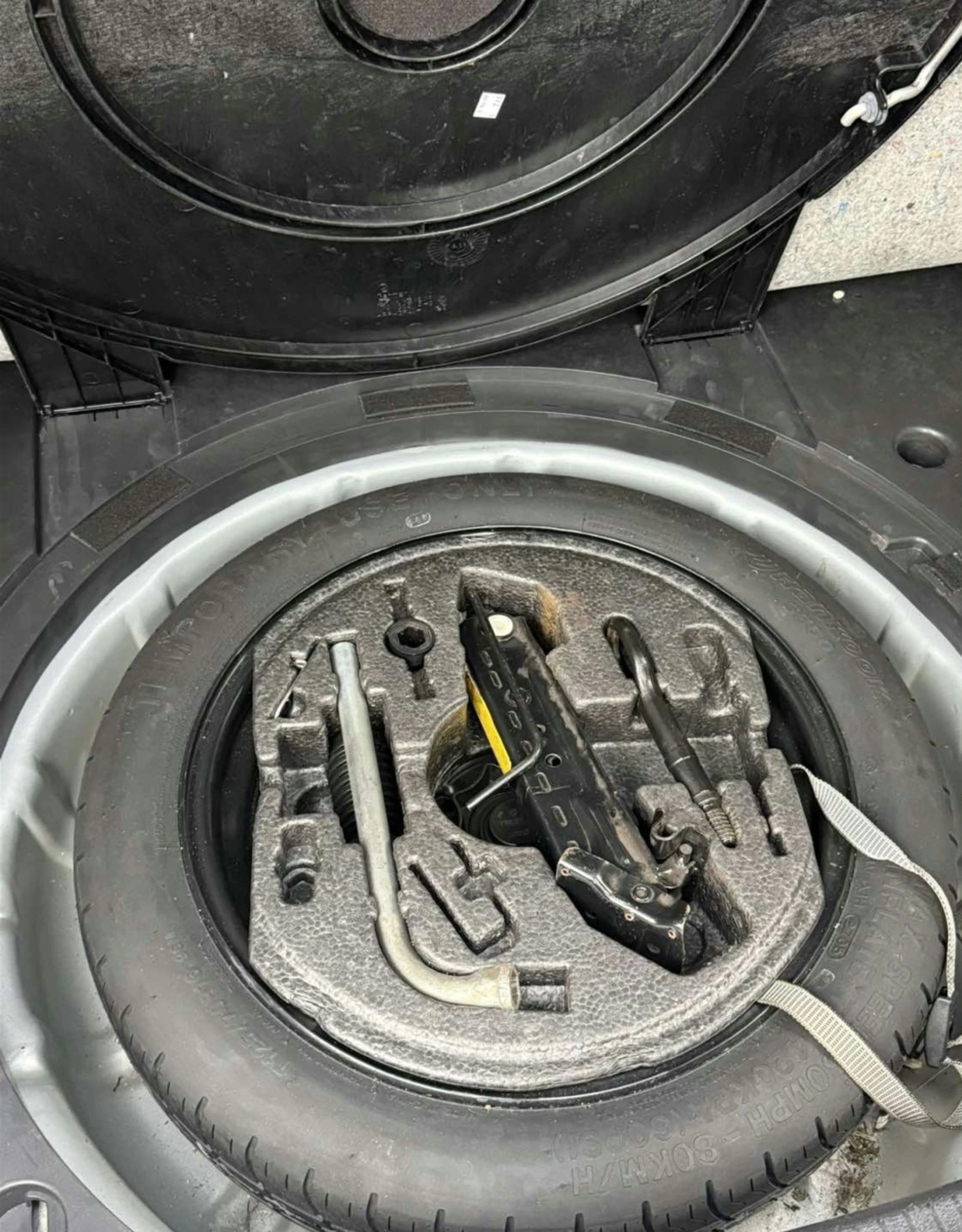 VW Touran 1.9 TDI* 105* BLS* Austria* , снимка 11 - Автомобили и джипове - 53926692