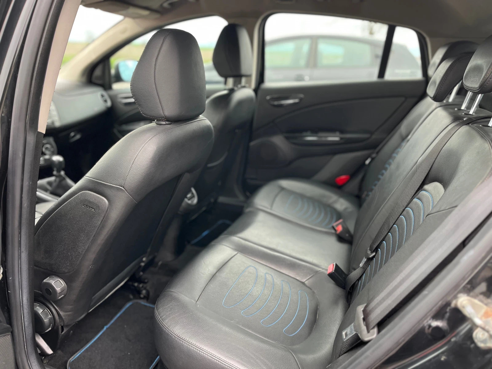 Fiat Bravo 1.4 94 коня Газ, Кожа, Abarth пакет, снимка 11 - Автомобили и джипове - 54033184