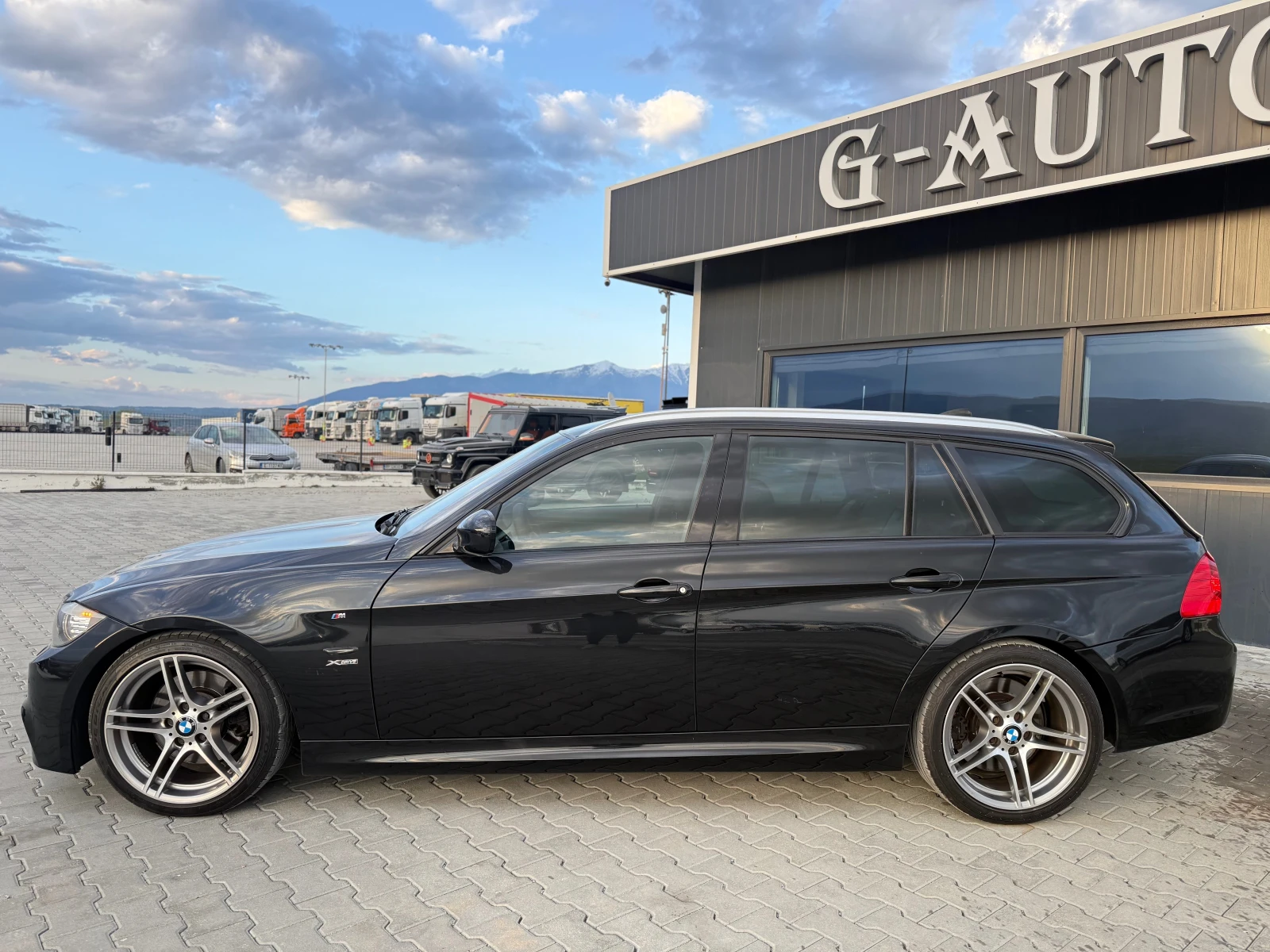 BMW 330 330xd 245 ks Като нова !!! Собствен лизинг !!!, снимка 8 - Автомобили и джипове - 54260469