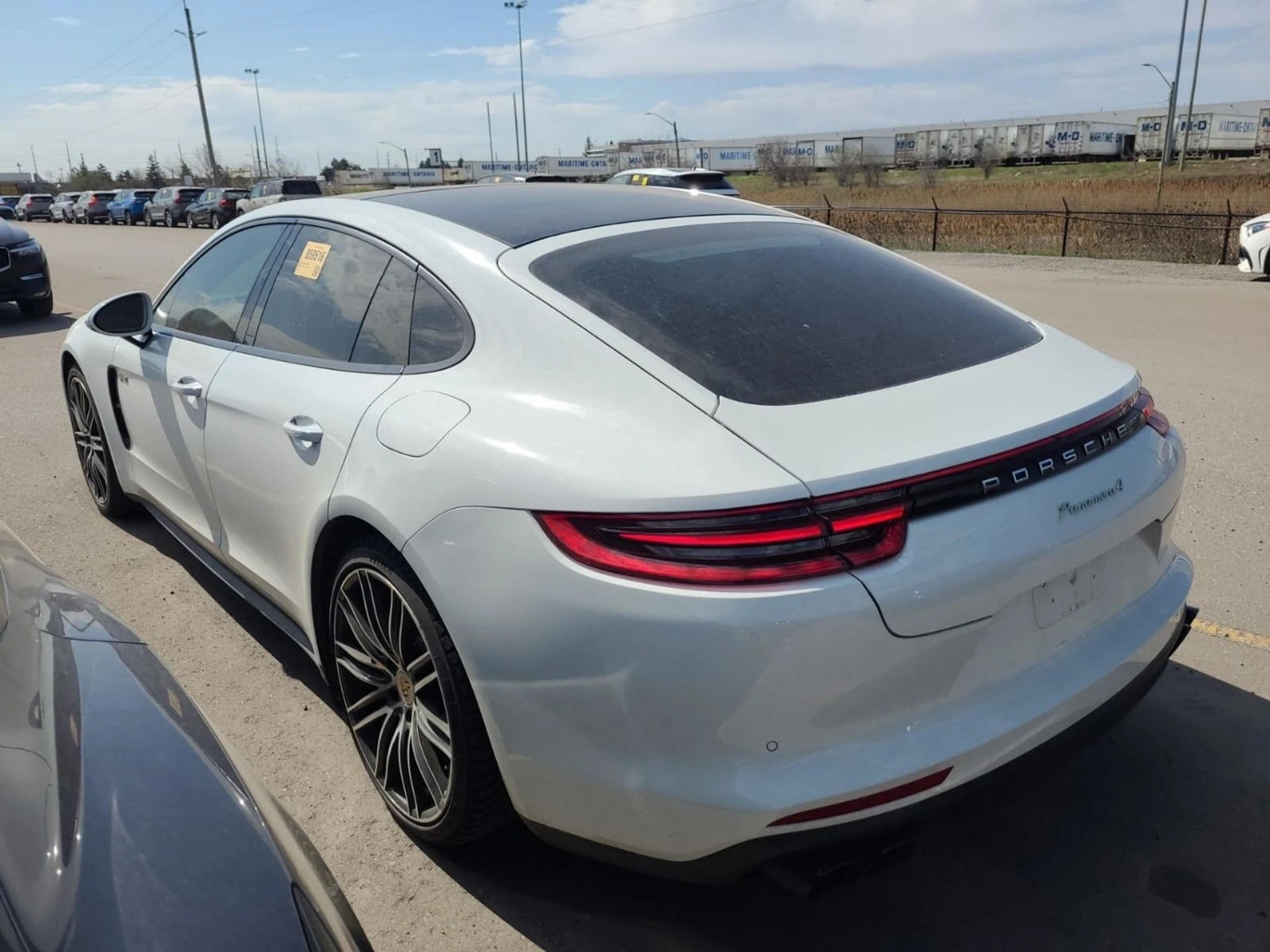 Porsche Panamera 4 E-HYBRID* 4D* АвтоКредит* (ЦЕНА ДО БГ), снимка 4 - Автомобили и джипове - 54333220