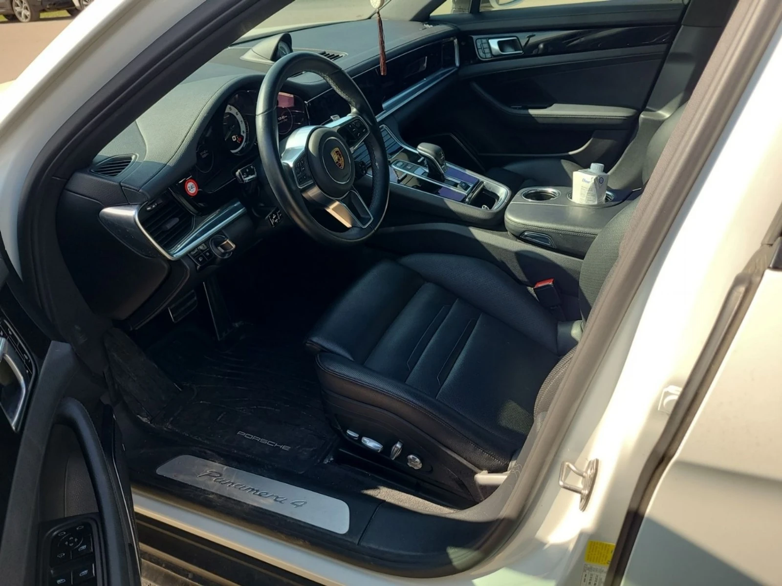 Porsche Panamera 4 E-HYBRID* 4D* АвтоКредит* (ЦЕНА ДО БГ), снимка 5 - Автомобили и джипове - 54333220