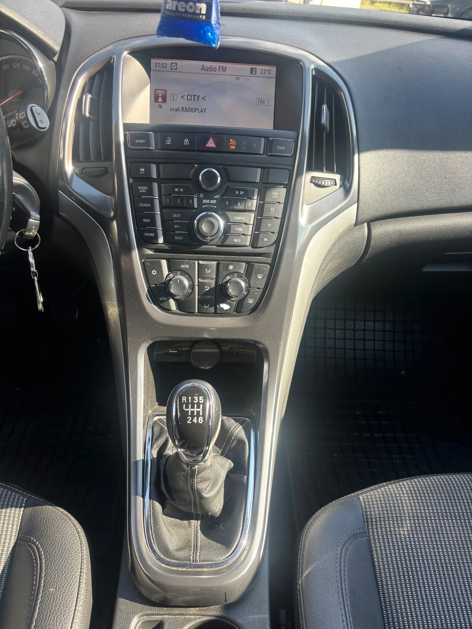 Opel Astra 1.7 CDTI, снимка 6 - Автомобили и джипове - 54810997