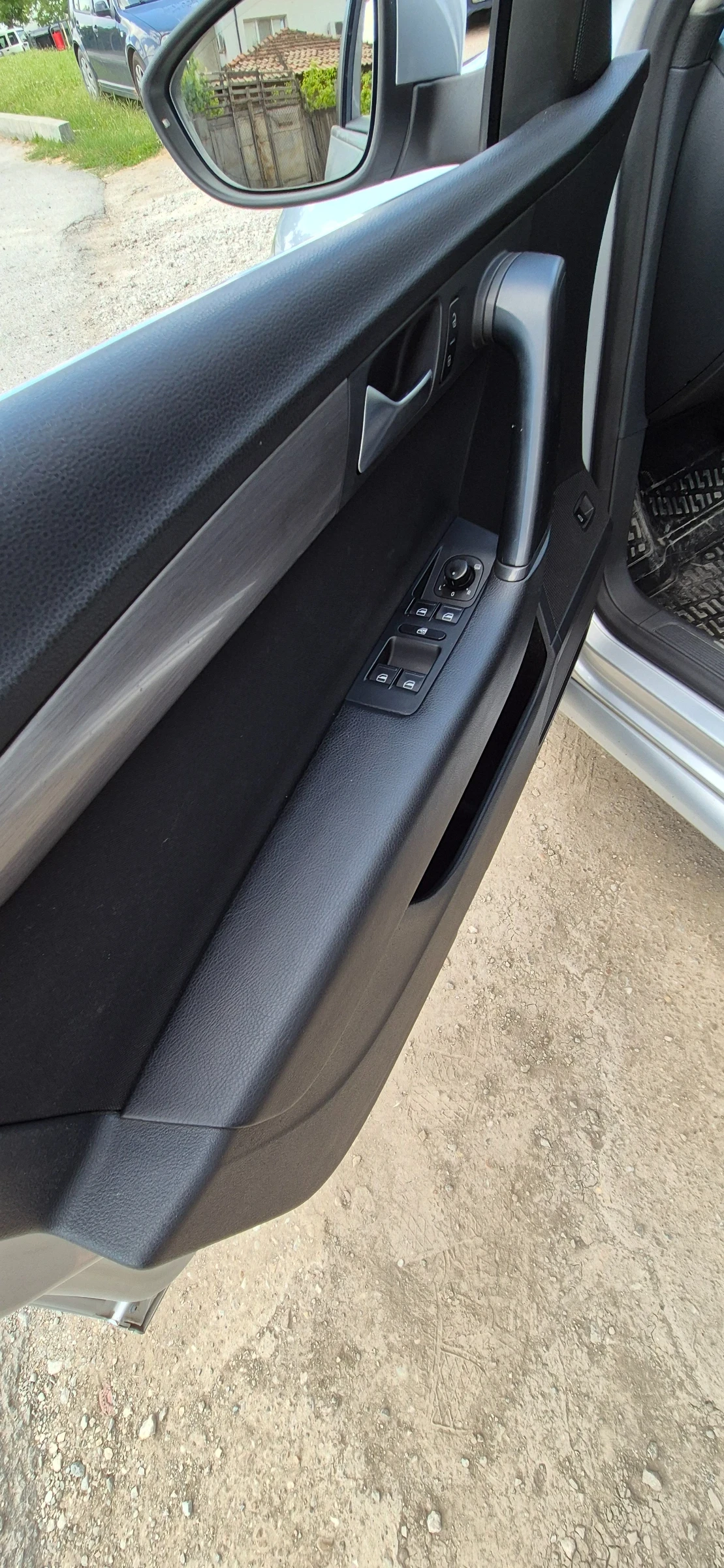 VW Passat B7 2.0 TDI DSG 4MOTION, снимка 11 - Автомобили и джипове - 55151183