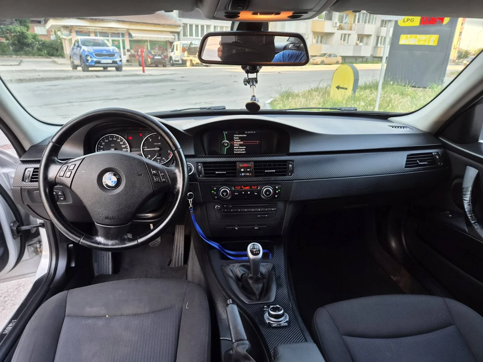 BMW 318 2.0D Face 143 к.с., снимка 12 - Автомобили и джипове - 55170099