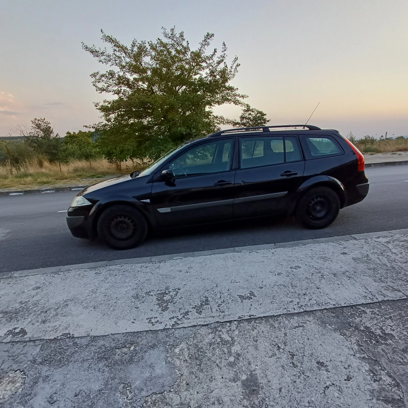 Renault Megane, снимка 4 - Автомобили и джипове - 55606505