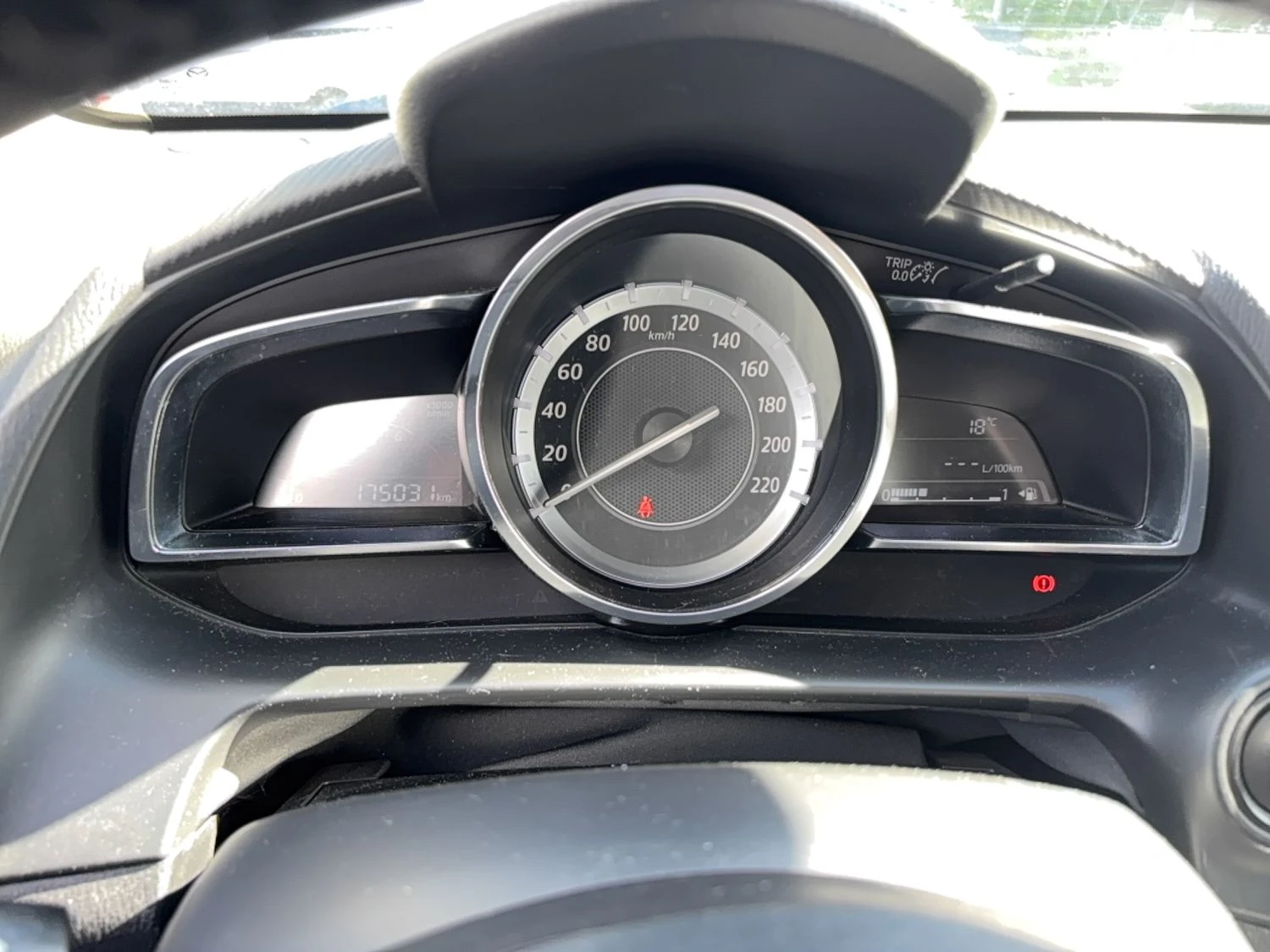 Mazda 2 Optimum 1.5 Бензин, снимка 4 - Автомобили и джипове - 56111010