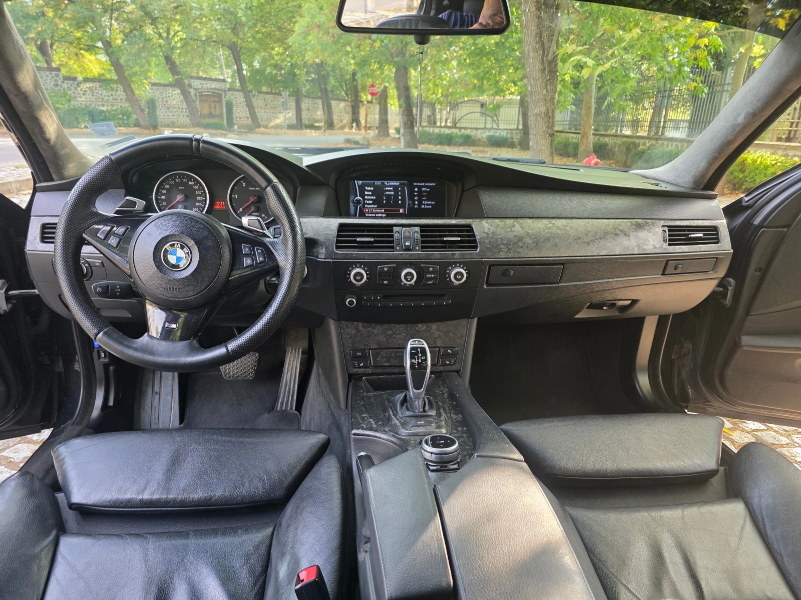 BMW 530 530d Face, Sat, Soft Close, CIC, снимка 11 - Автомобили и джипове - 56166303