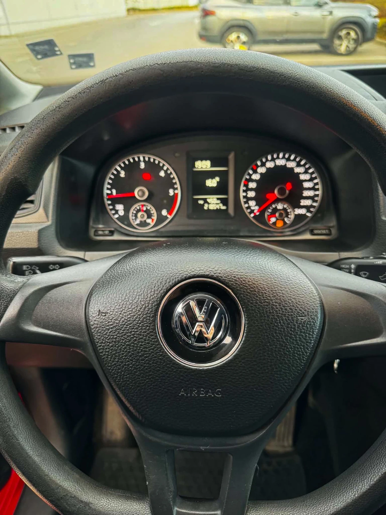 VW Caddy, снимка 9 - Автомобили и джипове - 56203015