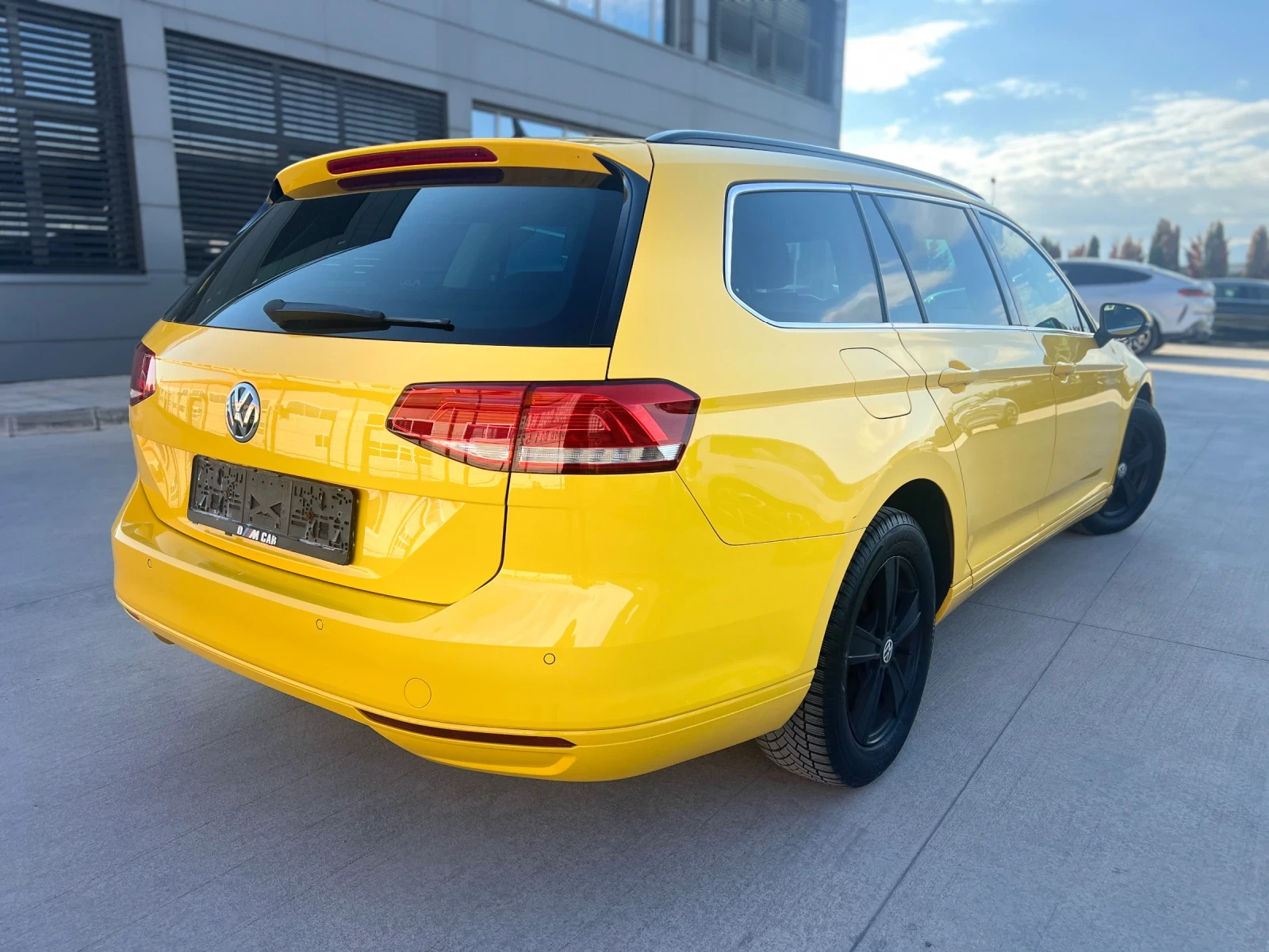 VW Passat 2.0 TDI/ПОДГРЕВ/ДИСТРОНИК, снимка 5 - Автомобили и джипове - 56304376