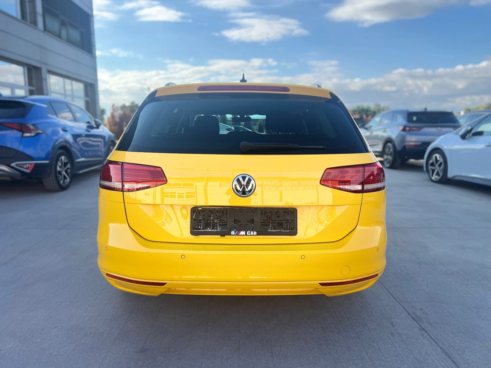 VW Passat 2.0 TDI/ПОДГРЕВ/ДИСТРОНИК, снимка 6 - Автомобили и джипове - 56304376